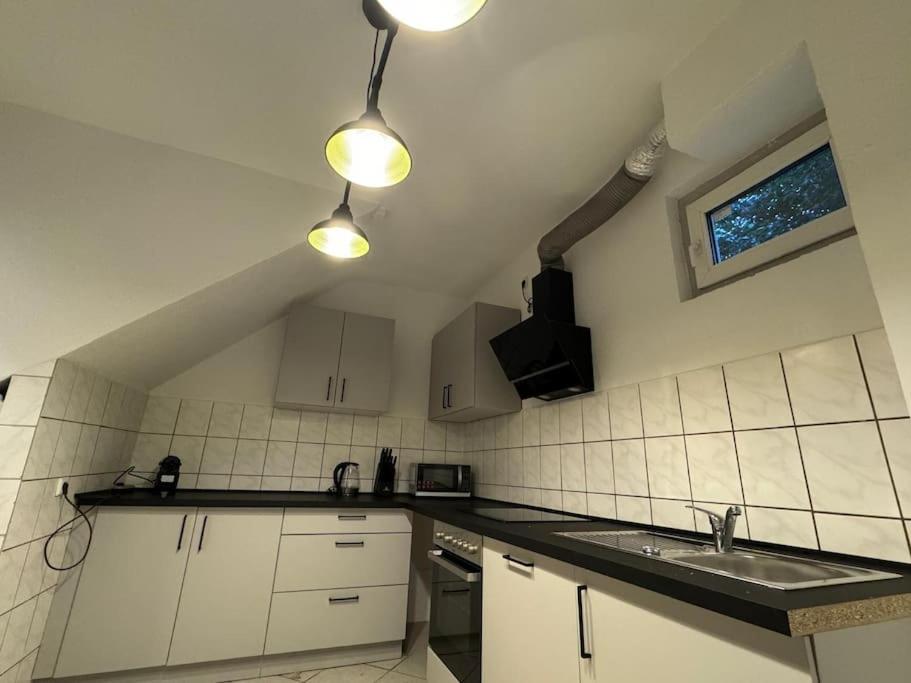 Townhouse Fuer 10 Personen Mit Garten Esslingen am Neckar Exterior foto