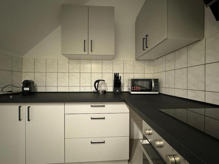 Townhouse Fuer 10 Personen Mit Garten Esslingen am Neckar Exterior foto